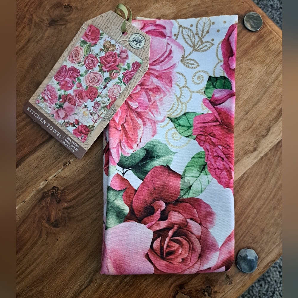 NWT, Michel Design Works Floral Kitchen Towel with Pink Roses NWT